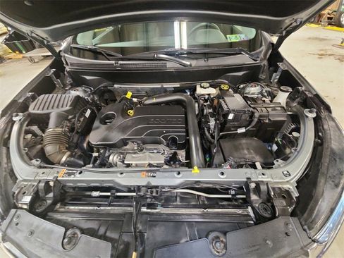 Certified 2024 Chevrolet Equinox LT w/ LPO, Floor Liner Package image 27