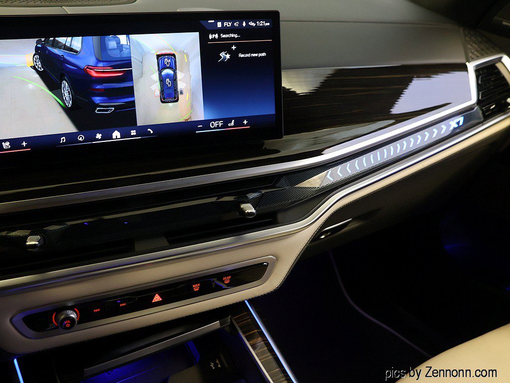 Certified 2025 BMW X7 xDrive40i AWD/4WD image 25