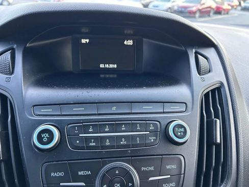 Used 2018 Ford Focus SE w/ Cold Weather Package image 23