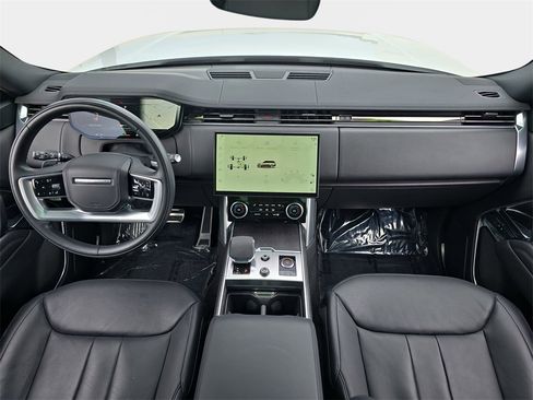 Used 2023 Land Rover Range Rover SE image 9