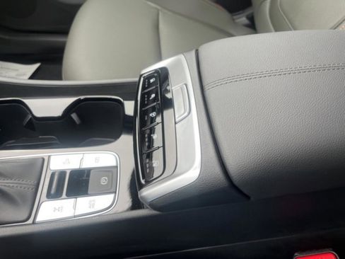 Used 2024 Hyundai Santa Cruz Limited AWD/4WD image 34