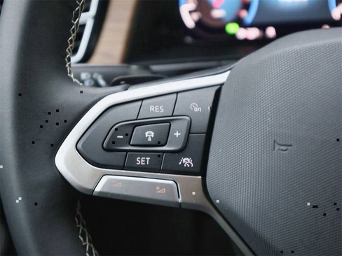 New 2026 Volkswagen Atlas SE FWD image 25