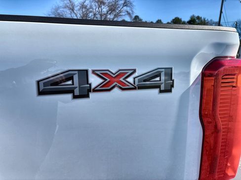 Used 2024 Ford F250 XL w/ XL Chrome Package AWD/4WD image 26