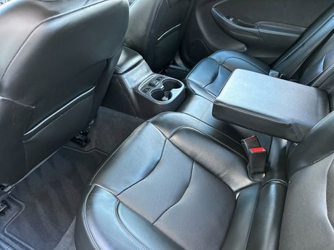 Used 2017 Chevrolet Volt Premier w/ Driver Confidence II Package image 13