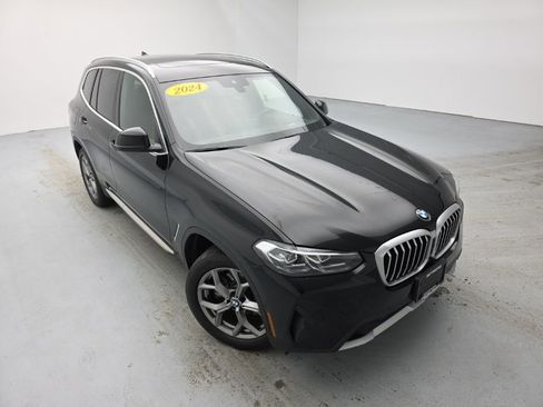 Used 2024 BMW X3 xDrive30i w/ Premium Package image 2