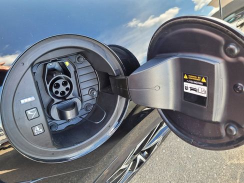 Certified 2024 Hyundai Ioniq 6 Limited RWD image 34