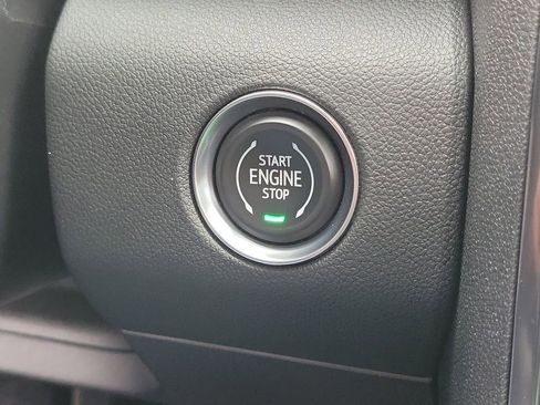 Used 2026 GMC Acadia AT4 w/ Luxury Package image 17