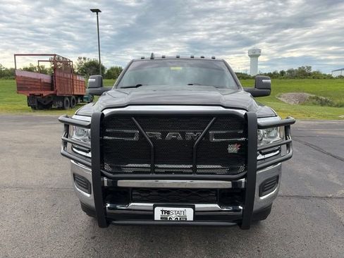 Used 2024 RAM 2500 Tradesman w/ Chrome Appearance Group AWD/4WD image 2