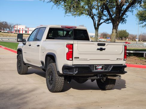 New 2026 Chevrolet Silverado 2500 ZR2 image 2