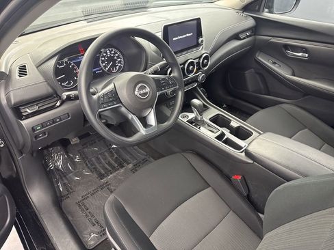 Used 2025 Nissan Sentra SV image 8