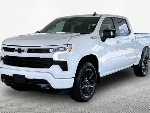 Used 2023 Chevrolet Silverado 1500 RST w/ Convenience Package II AWD/4WD image 3