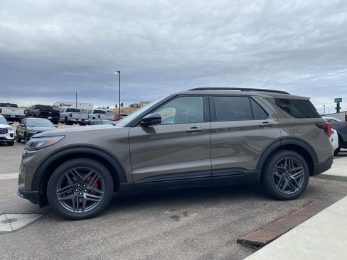 New 2026 Ford Explorer ST w/ Sun And Sound Package image 25