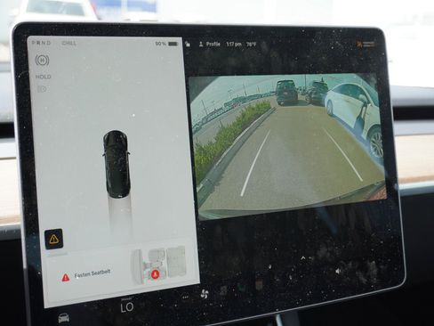 Used 2019 Tesla Model 3 Mid Range image 25