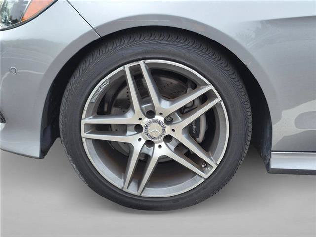 Used 2015 Mercedes-Benz E 400 Sedan image 22