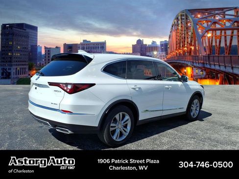 Used 2025 Acura MDX SH-AWD image 3