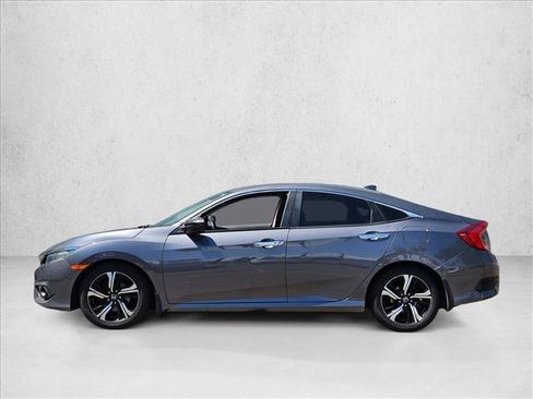 Used 2018 Honda Civic Touring image 8