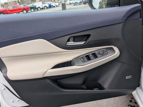 New 2026 Nissan Sentra SL image 9