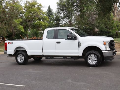 Used 2020 Ford F250 XL w/ Power Equipment Group AWD/4WD image 2