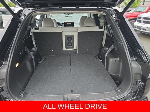 Used 2025 Mitsubishi Outlander AWD image 14