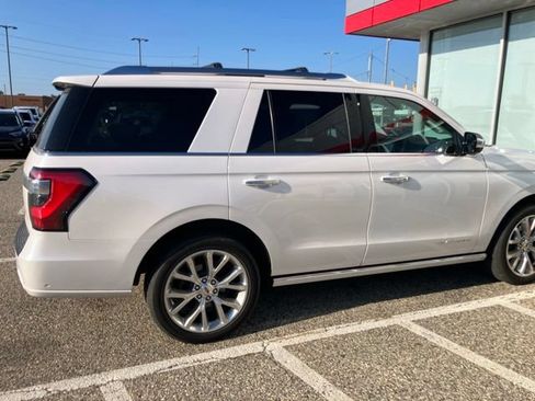 Used 2019 Ford Expedition Platinum AWD/4WD image 7