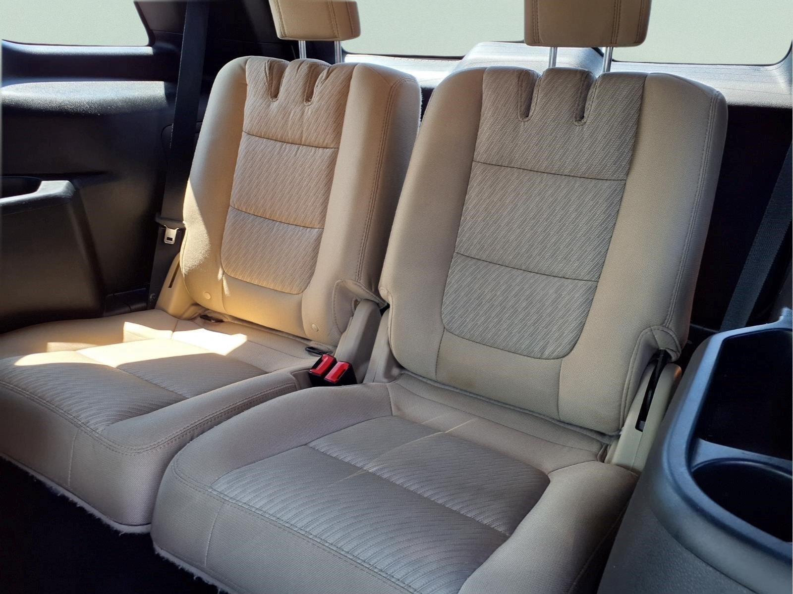 Used 2017 Ford Explorer FWD image 12