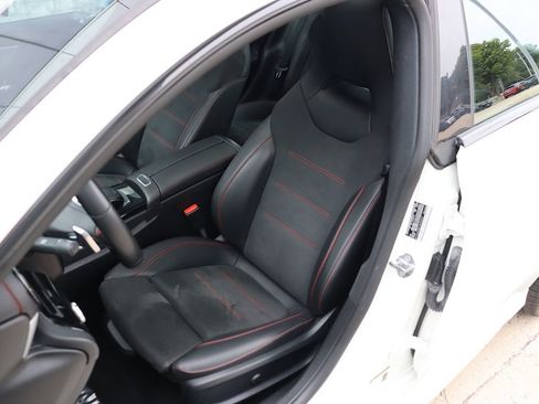 Used 2020 Mercedes-Benz CLA 250 image 32