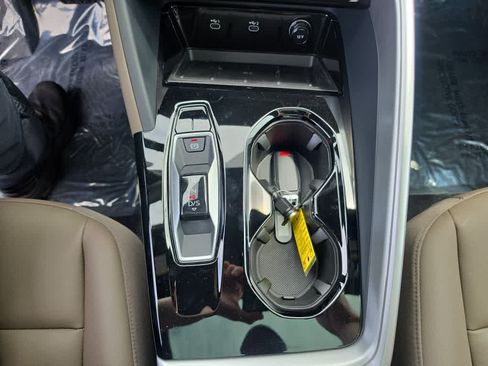 Used 2025 Audi Q5 Premium Plus AWD/4WD image 18
