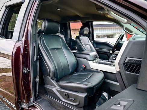 Used 2019 Ford F150 Lariat image 22