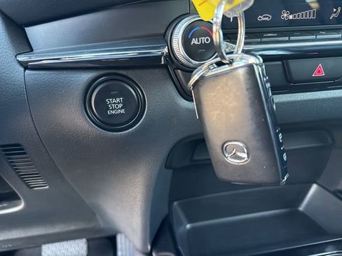 Used 2025 MAZDA CX-30 AWD 2.5 S w/ Preferred Package image 42