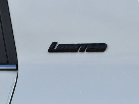 Used 2018 Toyota 4Runner Limited image 28