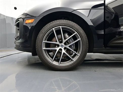 Used 2022 Porsche Macan image 6
