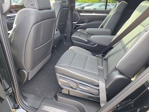 New 2026 Cadillac Escalade Luxury image 23