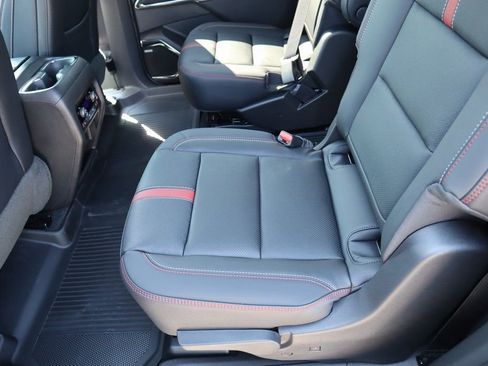 New 2026 Chevrolet Traverse RS w/ LPO, Floor Liner Package FWD image 12