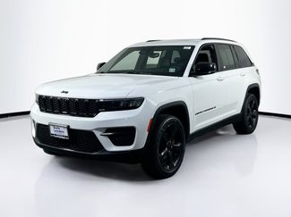 Used 2023 Jeep Grand Cherokee Altitude video 1