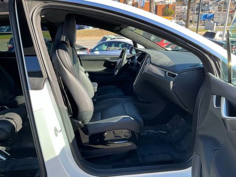 Used 2016 Tesla Model X 90D image 65