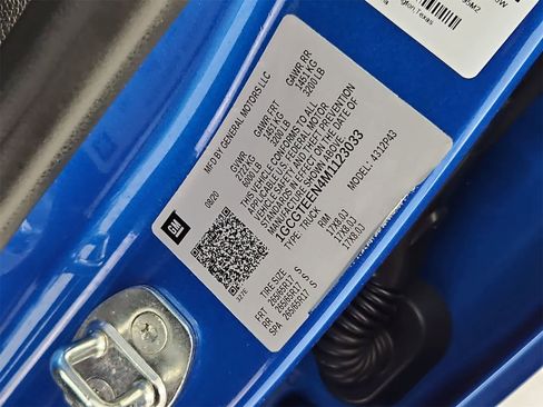 Used 2021 Chevrolet Colorado ZR2 w/ ZR2 Dusk Special Edition image 37