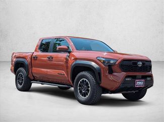 Used 2025 Toyota Tacoma TRD Off-Road w/ TRD Off Road Upgrade Package AWD/4WD video 3
