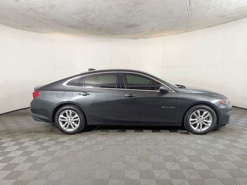 Used 2017 Chevrolet Malibu LT w/ Leather Package image 6