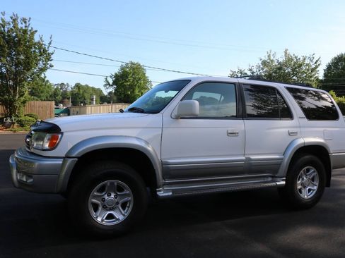 Used 1999 Toyota 4Runner Limited AWD/4WD image 4