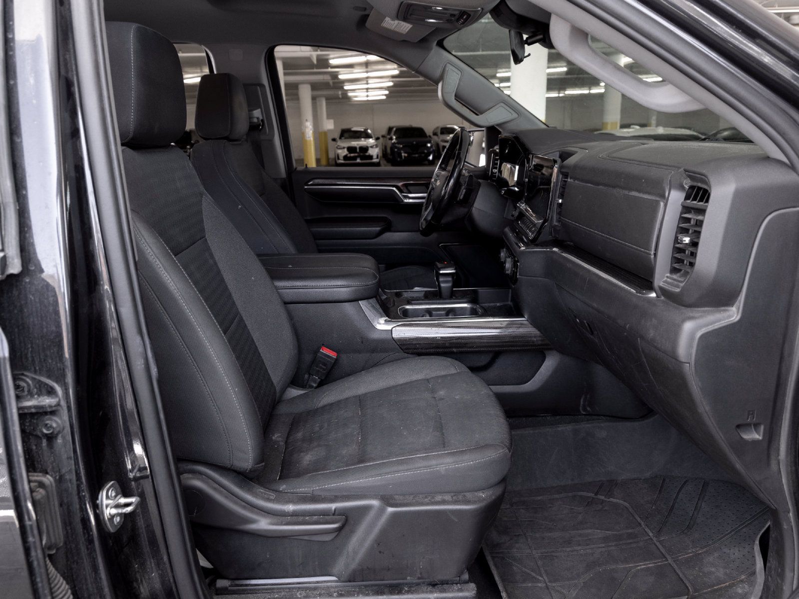 Used 2023 Chevrolet Silverado 1500 LT w/ Protection Package AWD/4WD image 27