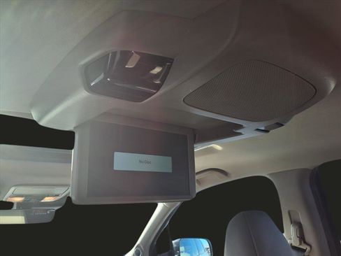 Used 2020 Honda Pilot Touring image 27