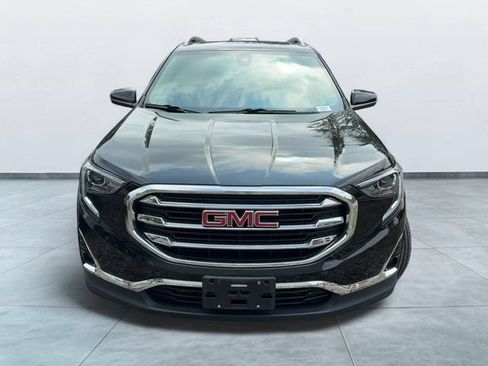 Used 2021 GMC Terrain SLT w/ Infotainment Package II AWD/4WD image 2
