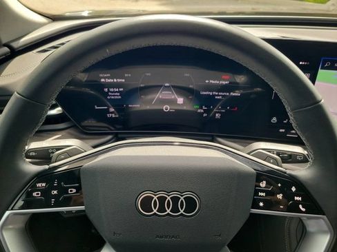 Certified 2025 Audi Q5 Premium w/ Convenience Package AWD/4WD image 20