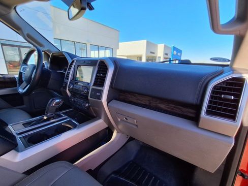 Used 2018 Ford F150 Lariat image 13