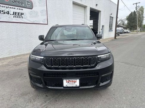 Used 2024 Jeep Grand Cherokee L Summit w/ High Altitude Package image 2