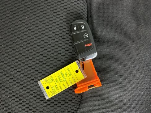 Used 2020 Jeep Renegade Altitude FWD image 43
