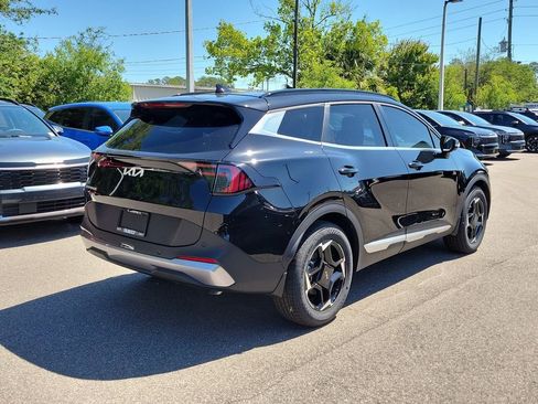 New 2026 Kia Sportage EX FWD image 6