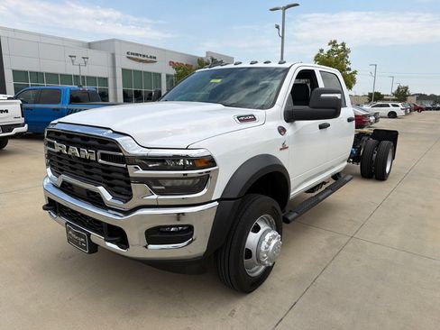 New 2027 RAM 4500 Tradesman AWD/4WD image 9