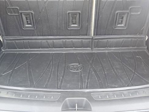 Used 2024 Buick Enclave Avenir w/ Avenir Technology Package image 34