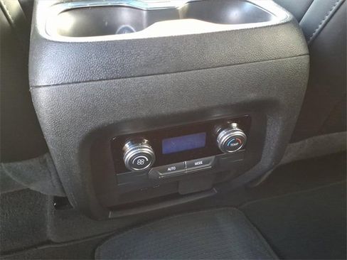 Used 2024 GMC Acadia Elevation image 11